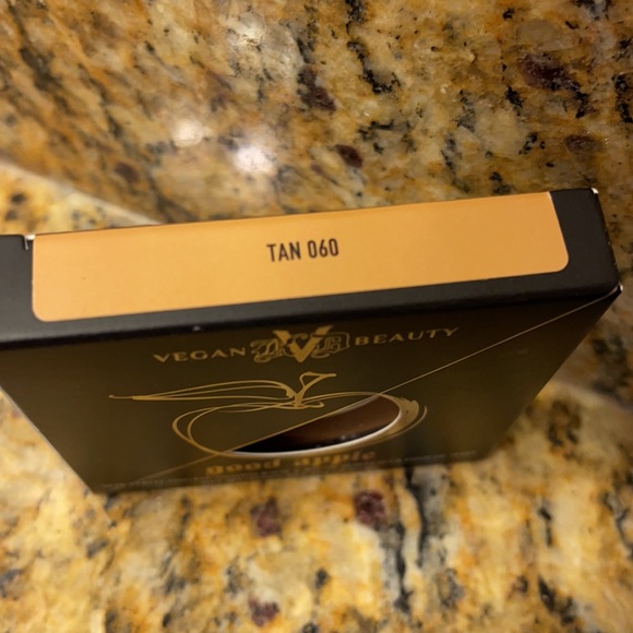 Good Apple Skin- Perfecting Foundation Balm - Picture 2 of 5